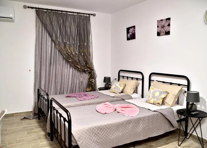 Villa Plumeria House