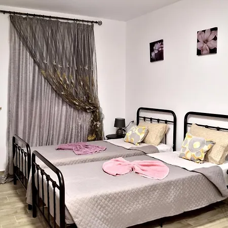 Villa Plumeria House