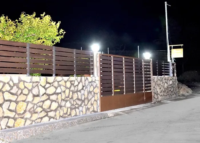 فيلة Plumeria House